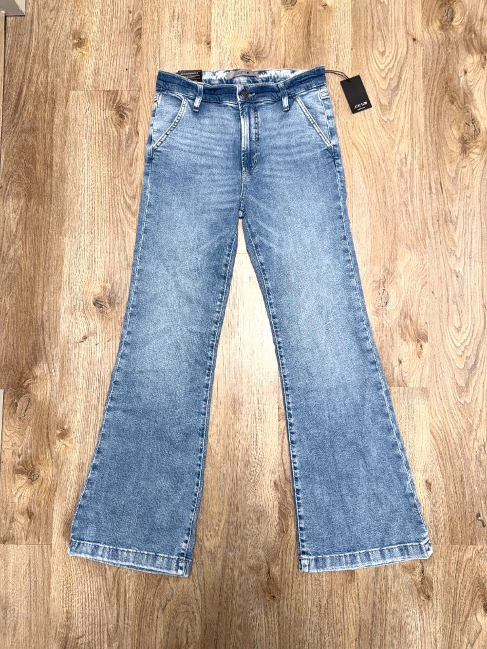 NWT Size 27 x 29 Joe's Jeans Tilda High Rise Petite Flare Jeans Cropped Capris
